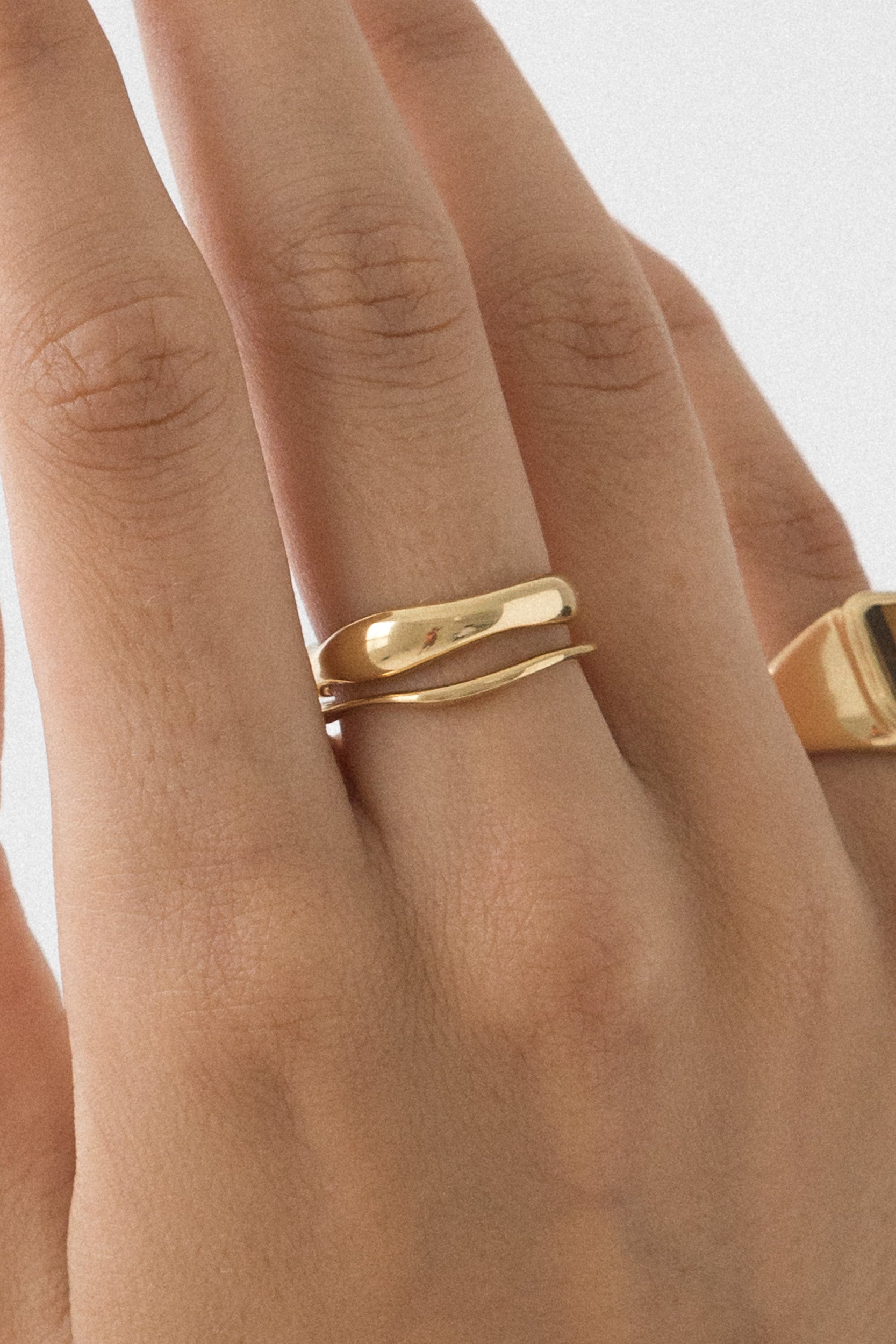 Waves Ring Set - Solid 9k Gold | Low In Stock