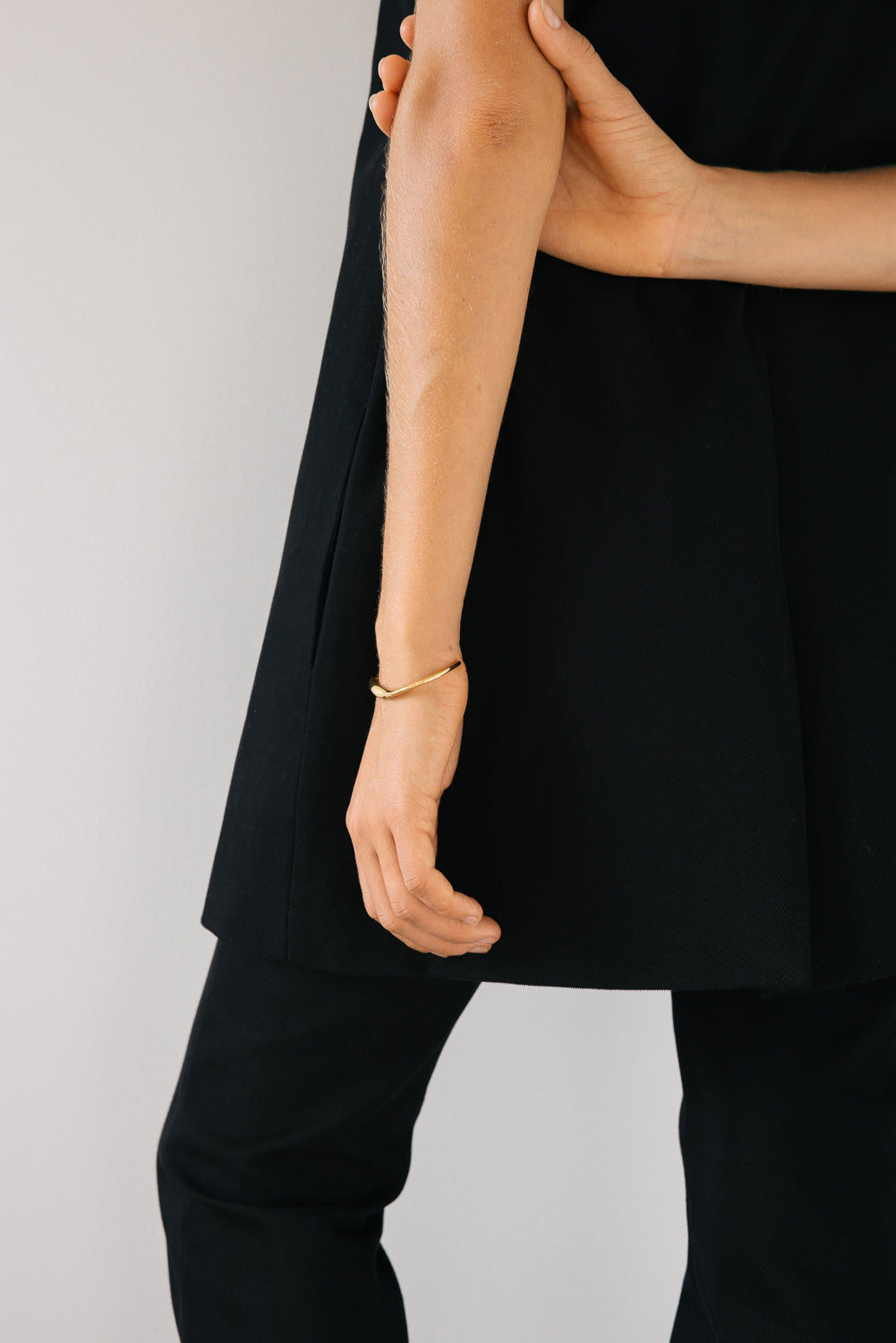 Lucid Wrist Cuff - Gold | Low In Stock
